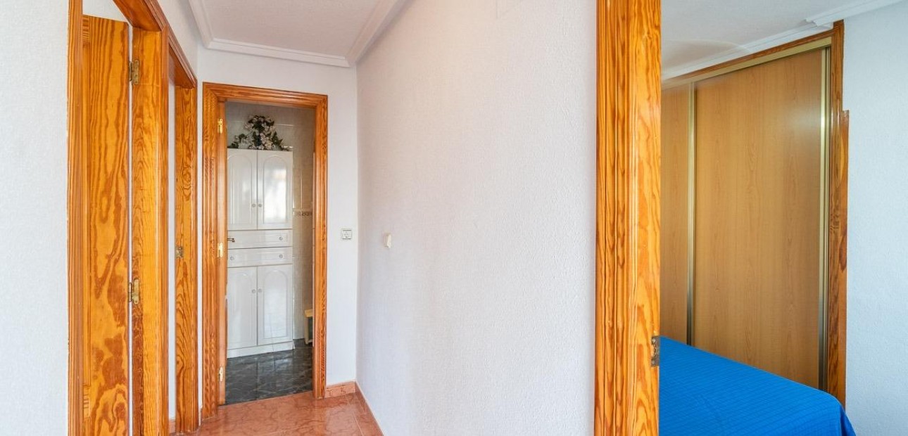 Sale - Villa -
Orihuela Costa - Playa Flamenca