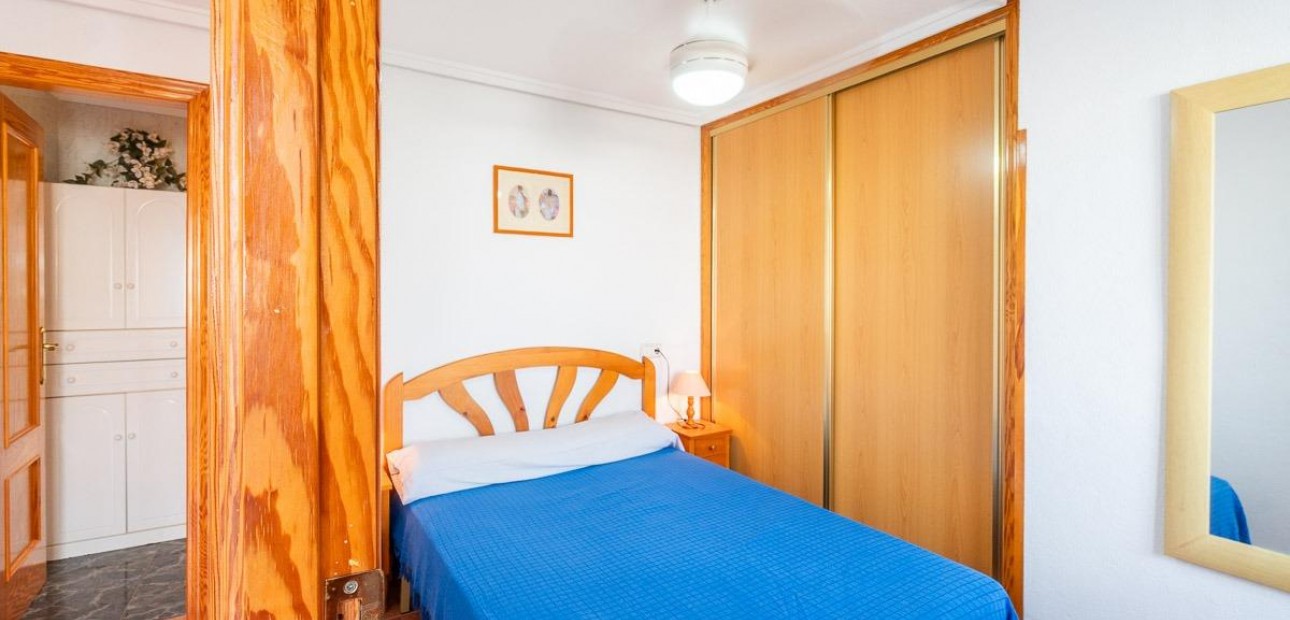 Sale - Villa -
Orihuela Costa - Playa Flamenca