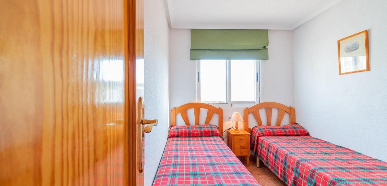 Sale - Villa -
Orihuela Costa - Playa Flamenca