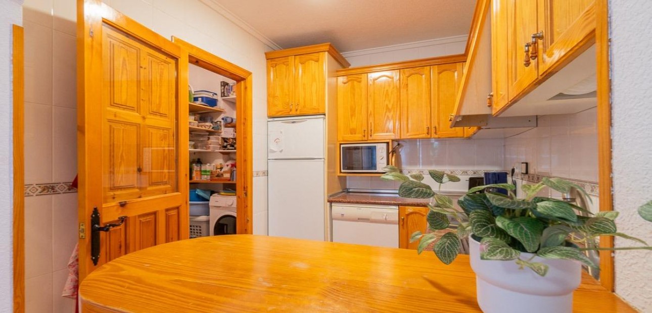 Sale - Villa -
Orihuela Costa - Playa Flamenca