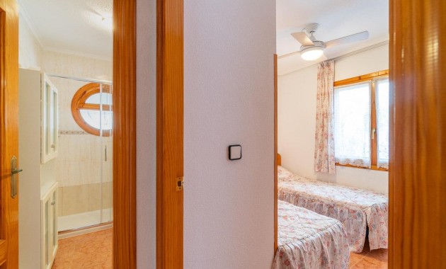 Sale - Villa -
Orihuela Costa - Playa Flamenca