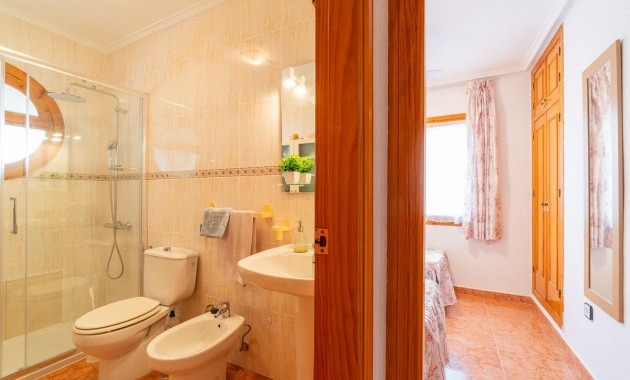 Sale - Villa -
Orihuela Costa - Playa Flamenca
