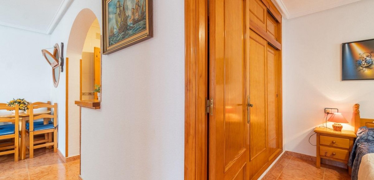 Sale - Villa -
Orihuela Costa - Playa Flamenca