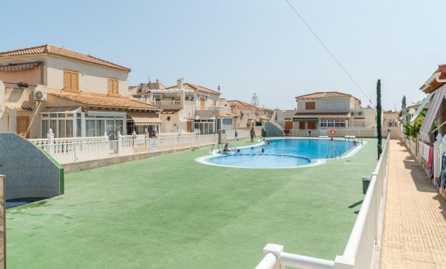 Sale - Villa -
Orihuela Costa - Playa Flamenca