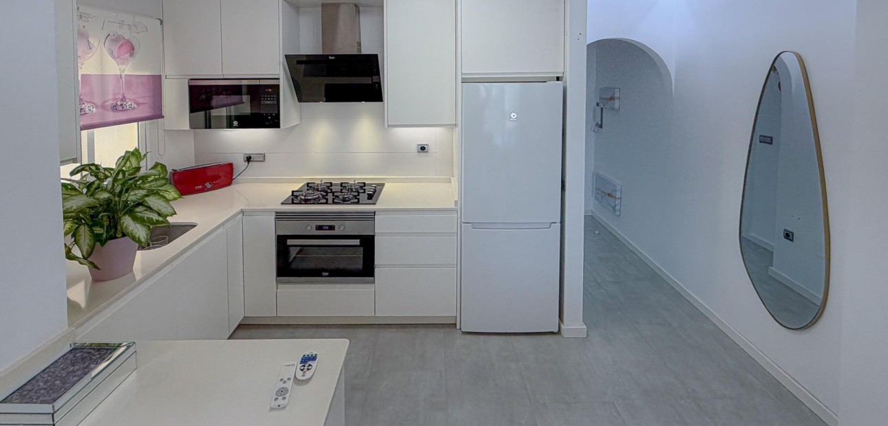 Sale - Penthouse -
Torrevieja - Estacion de autobuses