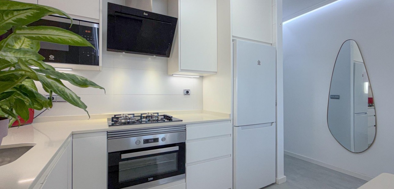 Sale - Penthouse -
Torrevieja - Estacion de autobuses