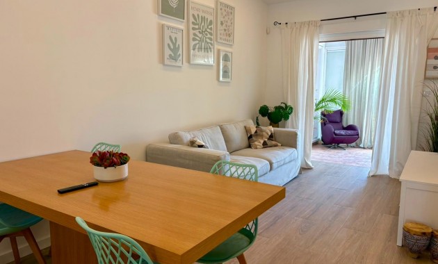 Sale - Terraced house -
Orihuela Costa - La Chismosa