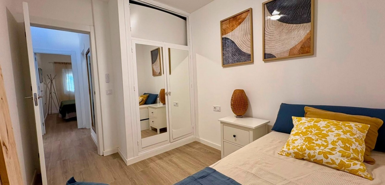 Sale - Terraced house -
Orihuela Costa - La Chismosa