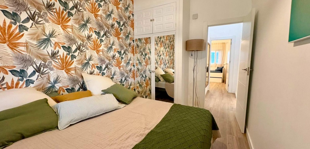 Sale - Terraced house -
Orihuela Costa - La Chismosa