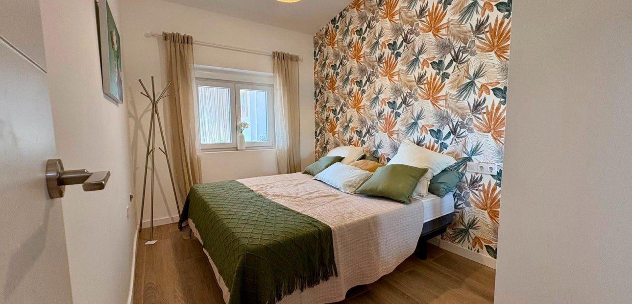 Sale - Terraced house -
Orihuela Costa - La Chismosa