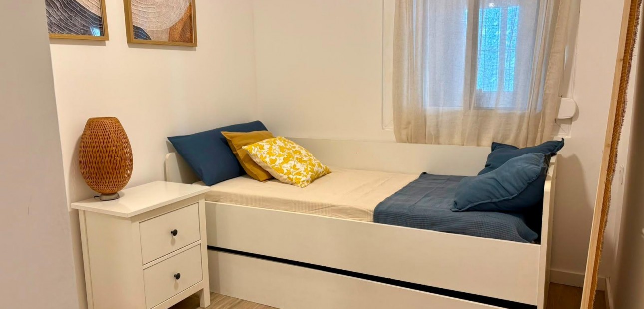 Sale - Terraced house -
Orihuela Costa - La Chismosa