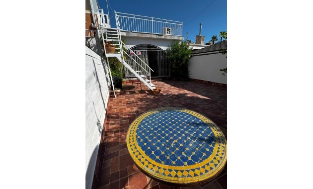 Sale - Terraced house -
Orihuela Costa - La Chismosa