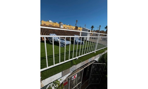 Sale - Terraced house -
Orihuela Costa - La Chismosa
