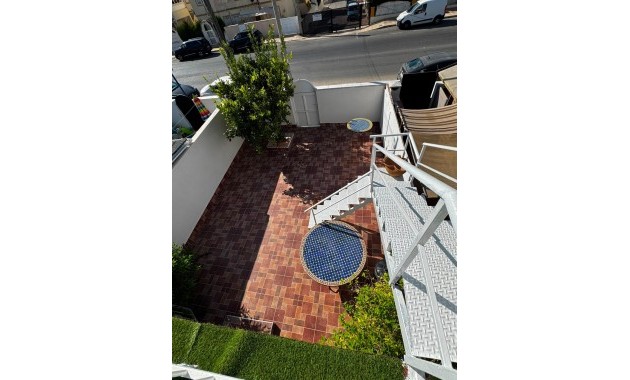 Sale - Terraced house -
Orihuela Costa - La Chismosa