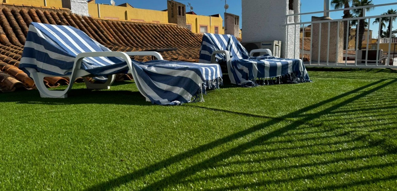 Sale - Terraced house -
Orihuela Costa - La Chismosa