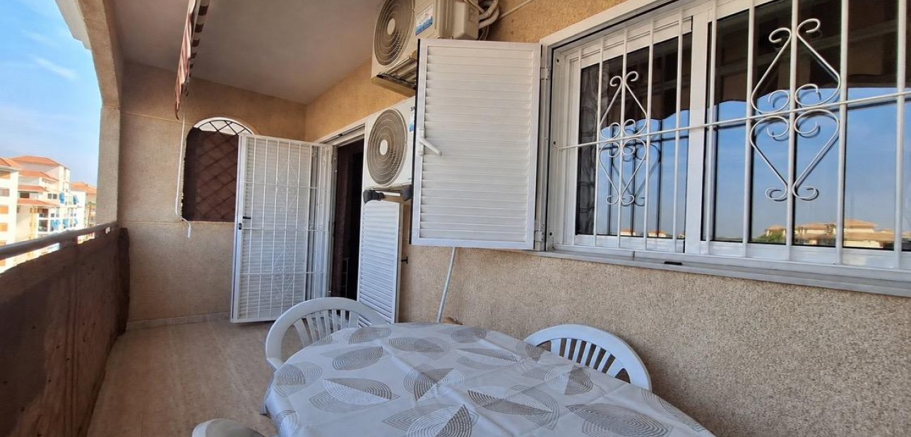 Sale - Apartment / flat -
Torrevieja - Los Europeos