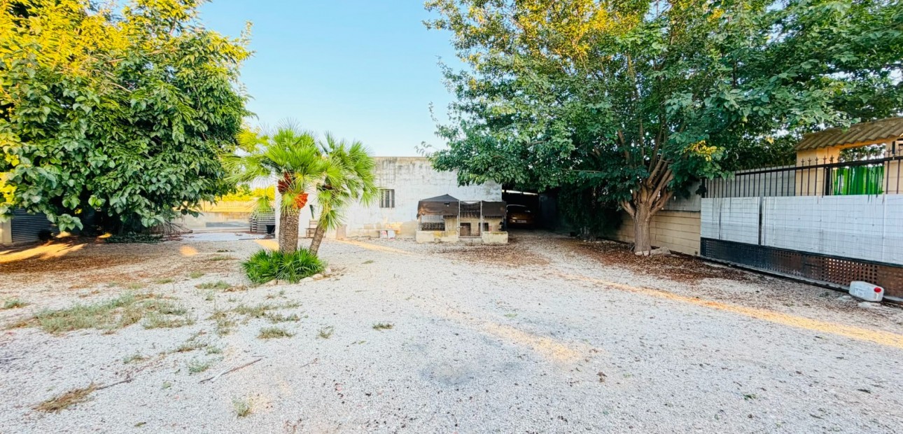 Sale - Country Property -
Catral - Catral - Town