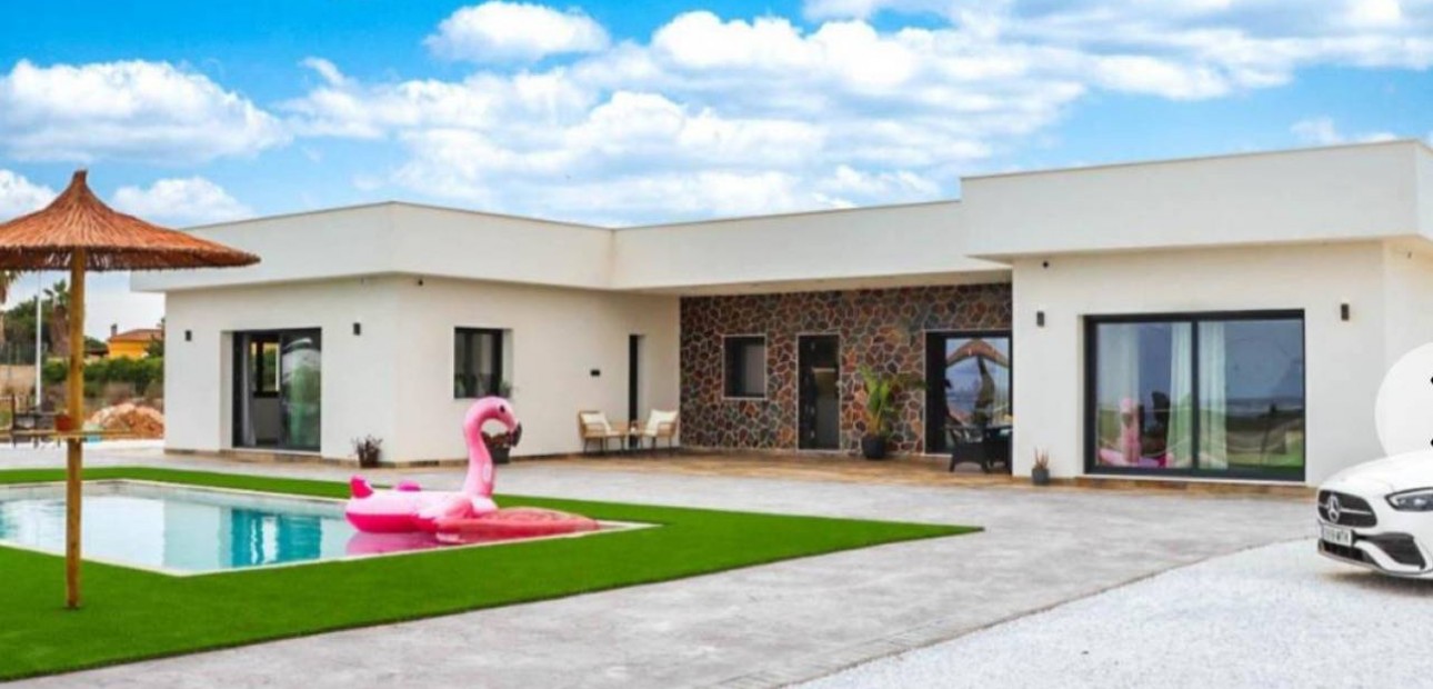 Sale - Villa -
Ciudad Quesada - Rojales