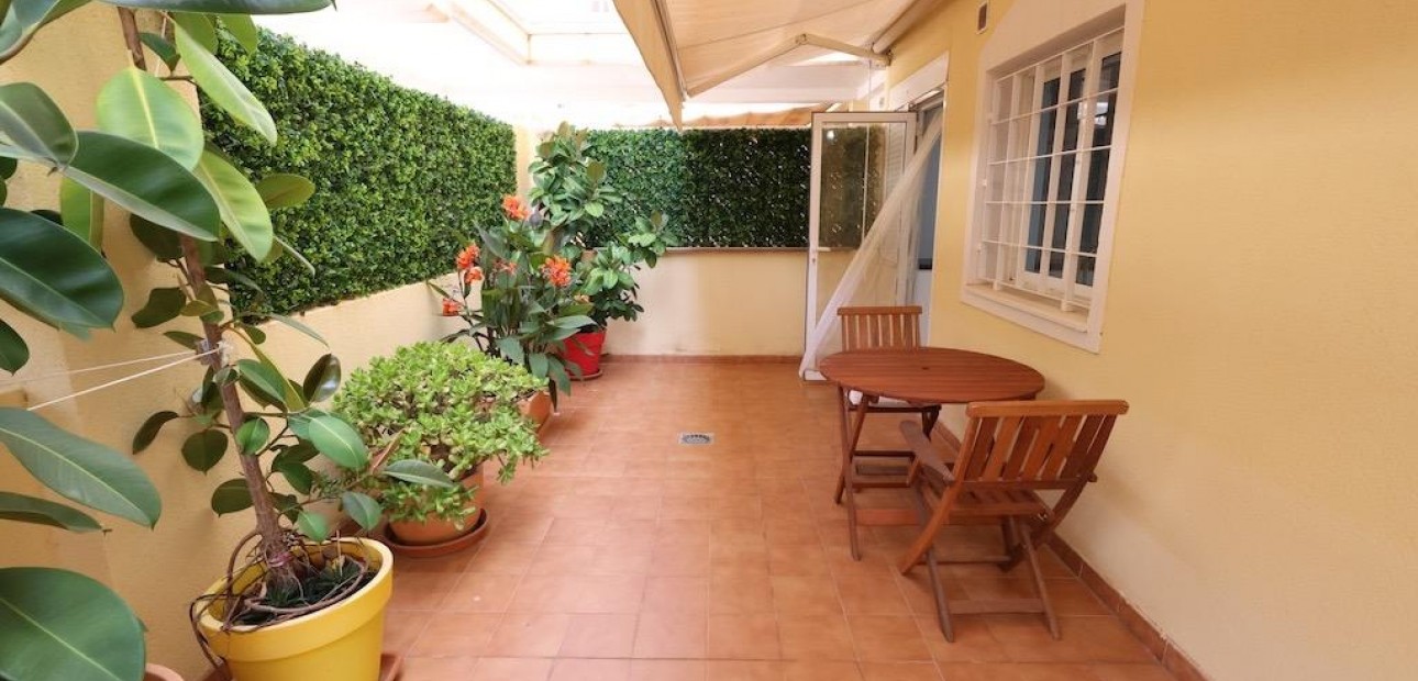 Sale - Apartment / flat -
Orihuela Costa - Campoamor