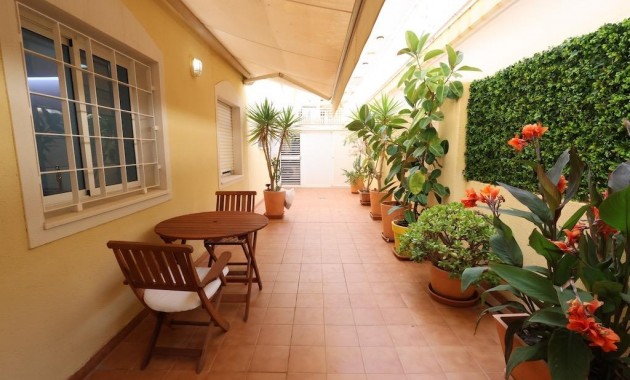 Sale - Apartment / flat -
Orihuela Costa - Campoamor