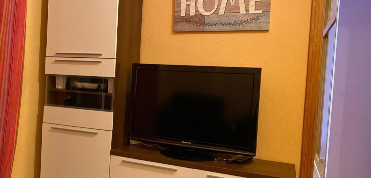 Sale - Apartment / flat -
Torrevieja - torrevieja