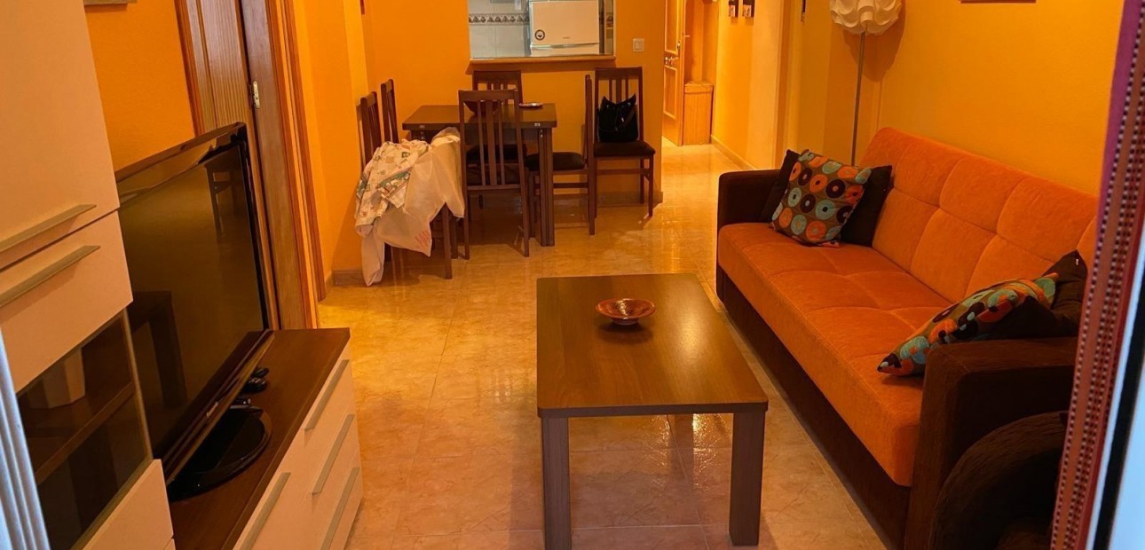 Sale - Apartment / flat -
Torrevieja - torrevieja