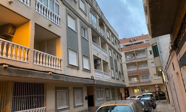 Sale - Apartment / flat -
Torrevieja - torrevieja
