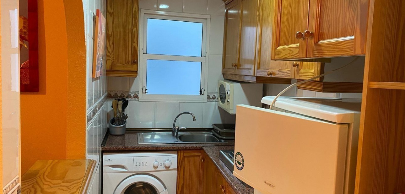 Sale - Apartment / flat -
Torrevieja - torrevieja