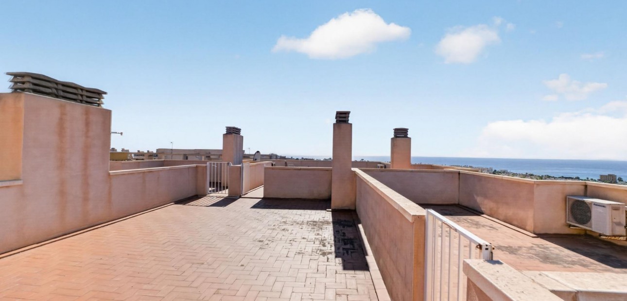 Sale - Penthouse -
Torrevieja - Zona los Frutales