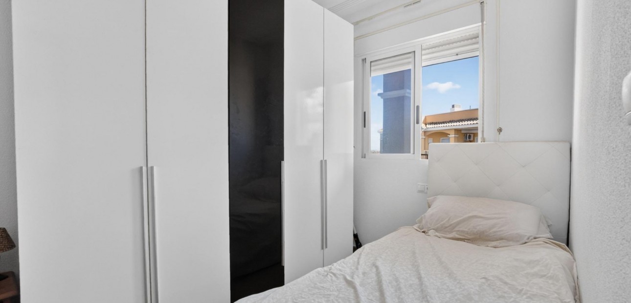 Sale - Penthouse -
Torrevieja - Zona los Frutales