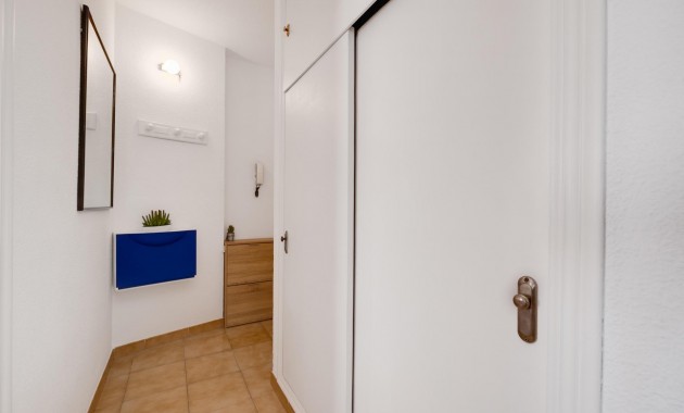 Sale - Apartment / flat -
Torrevieja - torrevieja