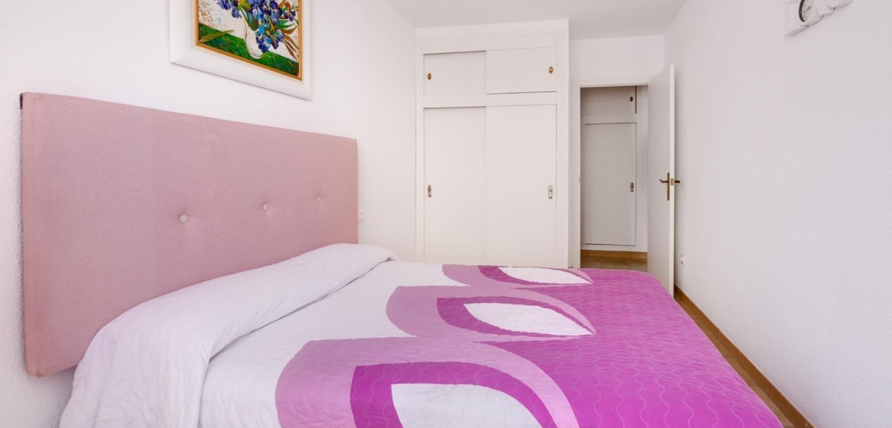 Sale - Apartment / flat -
Torrevieja - torrevieja