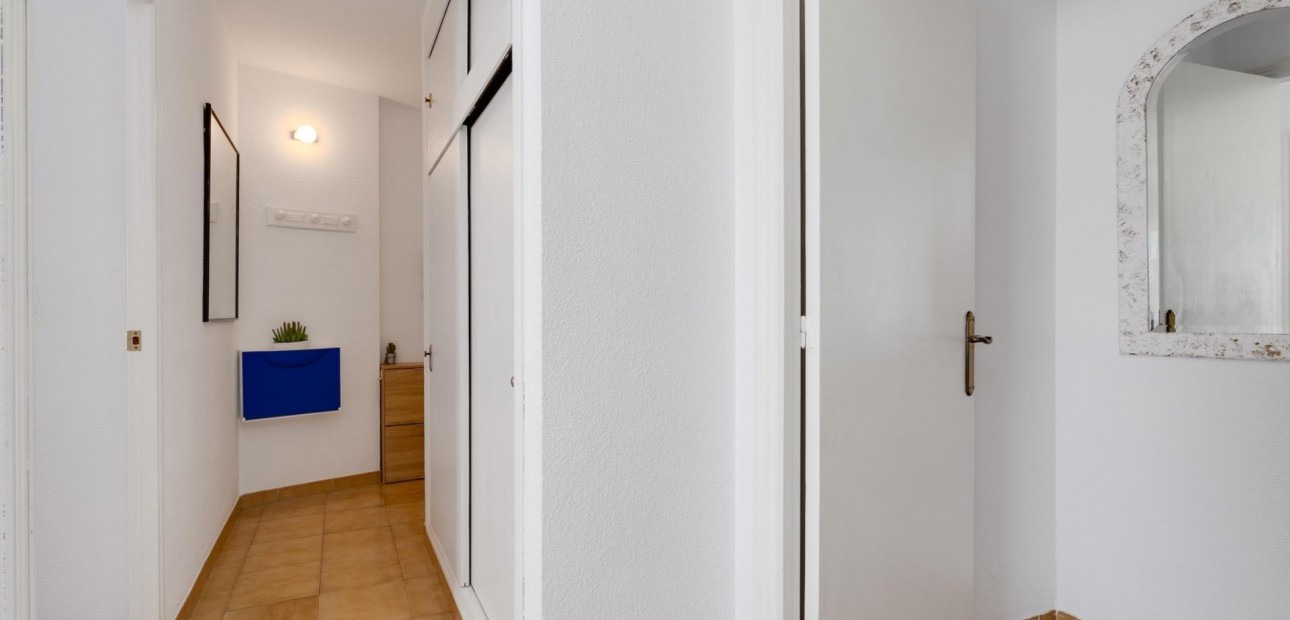 Sale - Apartment / flat -
Torrevieja - torrevieja