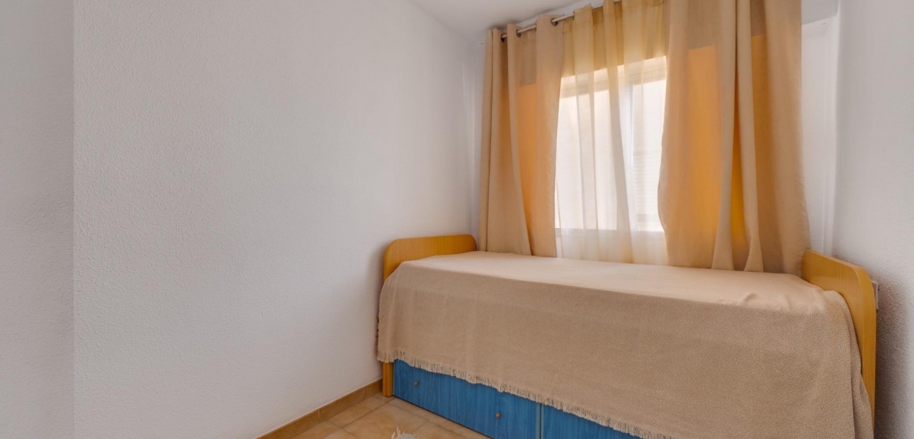 Sale - Apartment / flat -
Torrevieja - torrevieja