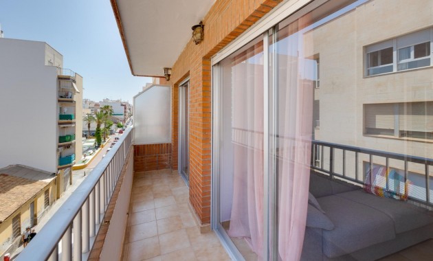 Sale - Apartment / flat -
Torrevieja - torrevieja