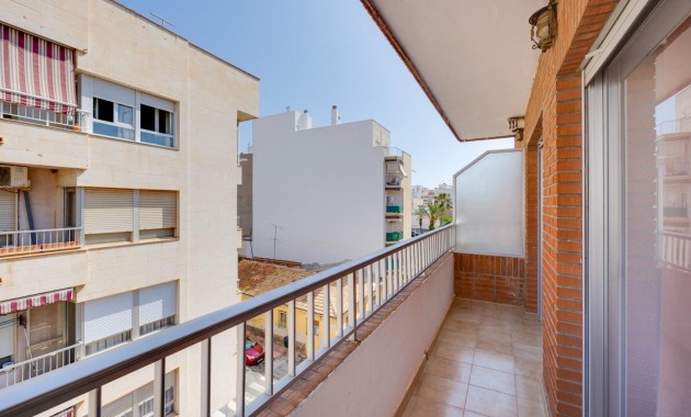 Sale - Apartment / flat -
Torrevieja - torrevieja