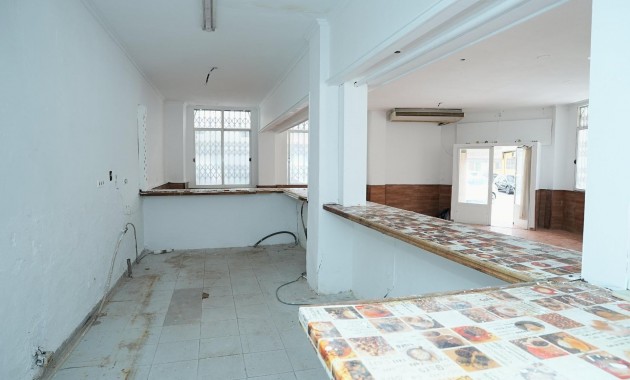 Sale - Commercial Unit -
Torrevieja - Estacion de autobuses