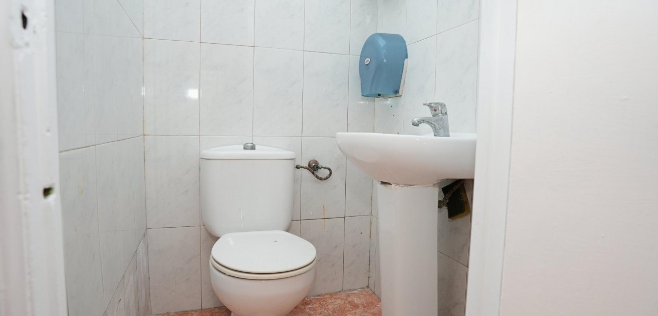 Sale - Commercial Unit -
Torrevieja - Estacion de autobuses