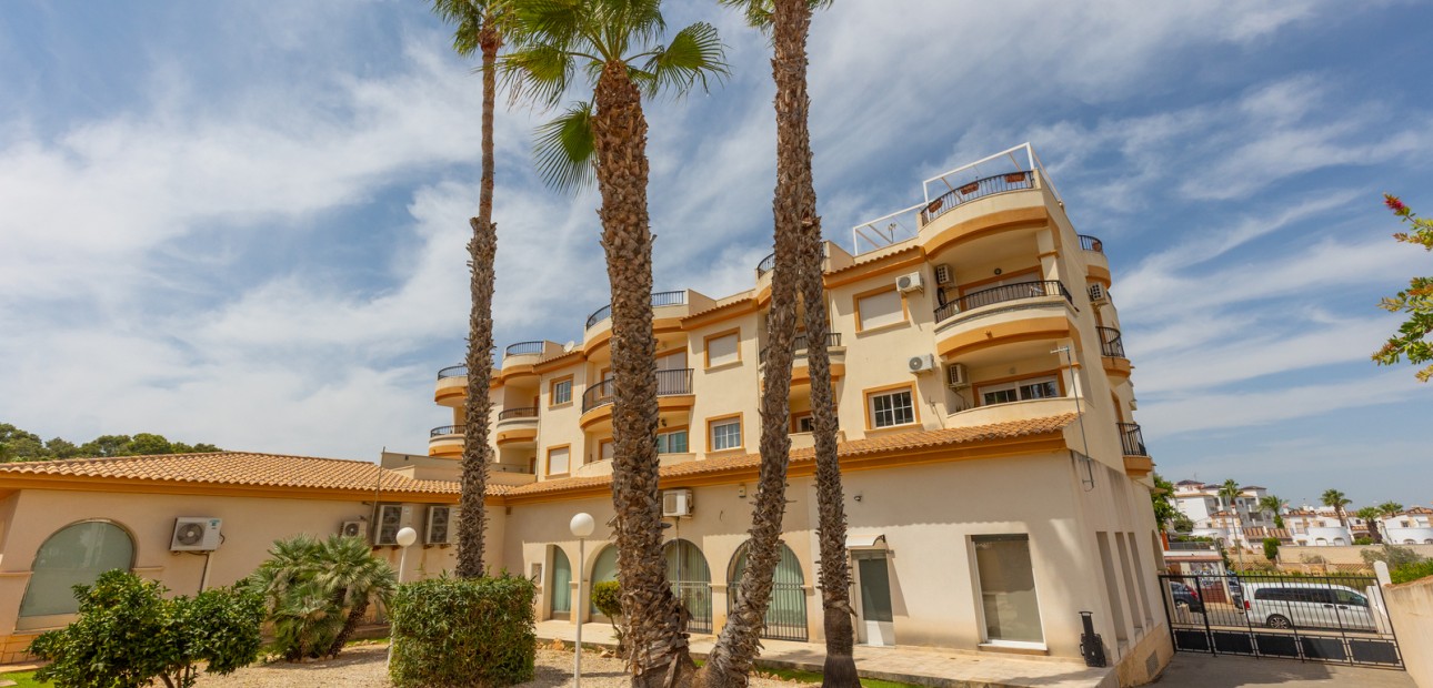 Sale - Apartment / flat -
Orihuela Costa - Villamartin