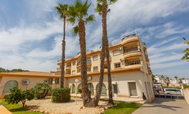 Sale - Apartment / flat -
Orihuela Costa - Villamartin