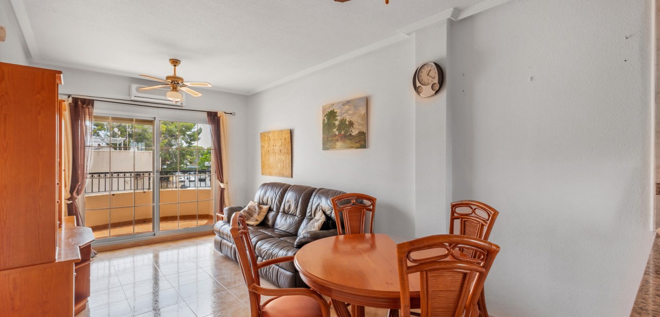 Sale - Apartment / flat -
Orihuela Costa - Villamartin