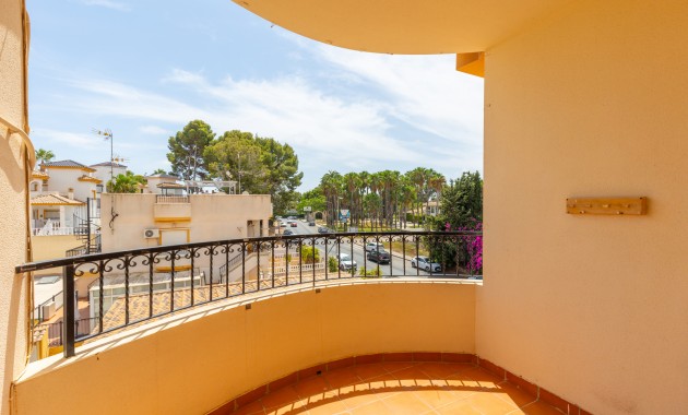 Sale - Apartment / flat -
Orihuela Costa - Villamartin