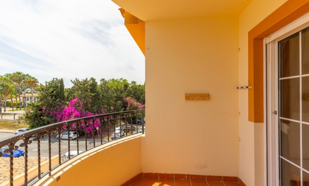 Sale - Apartment / flat -
Orihuela Costa - Villamartin