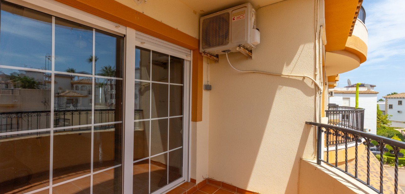 Sale - Apartment / flat -
Orihuela Costa - Villamartin