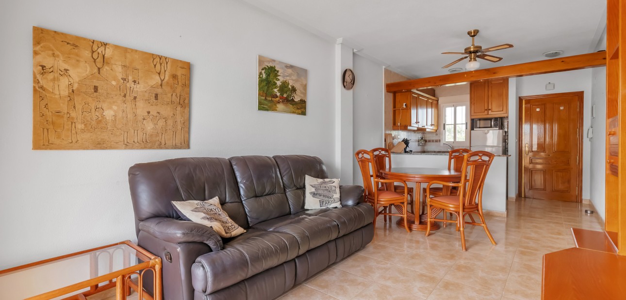 Sale - Apartment / flat -
Orihuela Costa - Villamartin