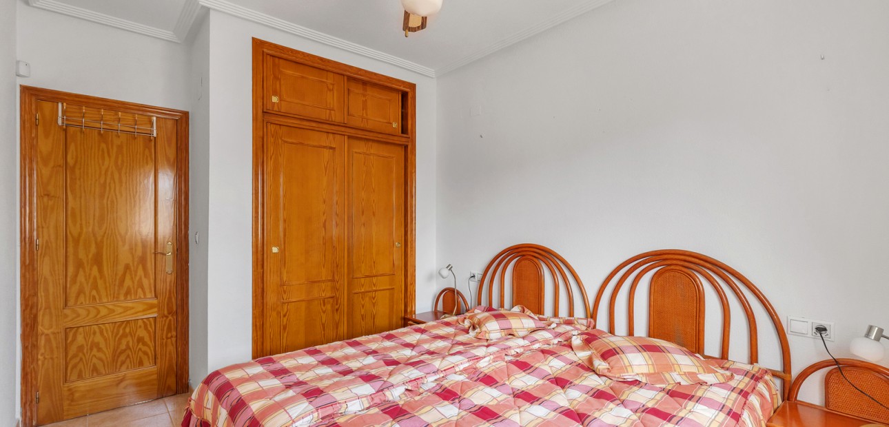Sale - Apartment / flat -
Orihuela Costa - Villamartin