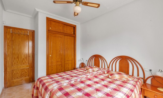 Sale - Apartment / flat -
Orihuela Costa - Villamartin