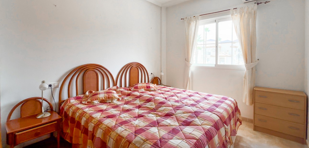 Sale - Apartment / flat -
Orihuela Costa - Villamartin