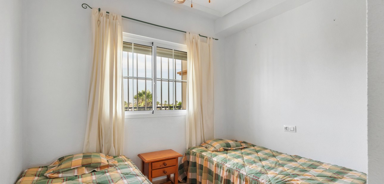Sale - Apartment / flat -
Orihuela Costa - Villamartin
