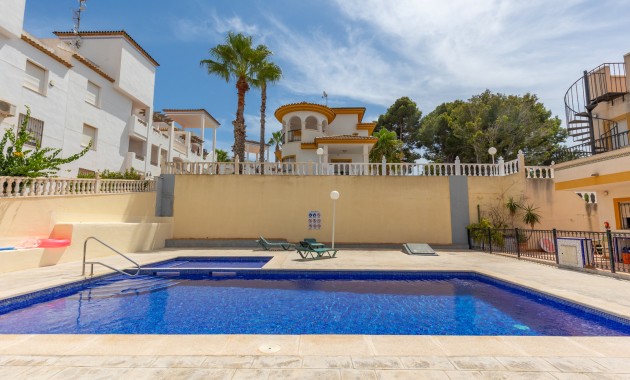 Sale - Apartment / flat -
Orihuela Costa - Villamartin
